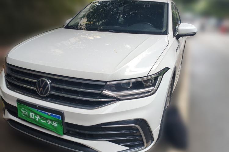 Used Volkswagen Tiguan L 2023 Restyled 330TSI Automatic Two-Wheel Drive R-Line Enhanced Comfort Version Exterior 1
