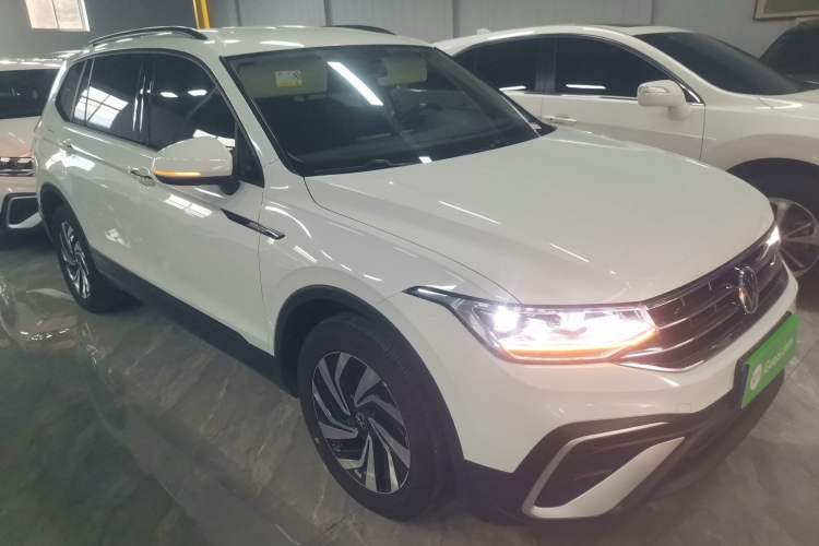 Used Volkswagen Tiguan L 2023 330TSI Automatic Two-Wheel Drive Comfort Edition Exterior 1