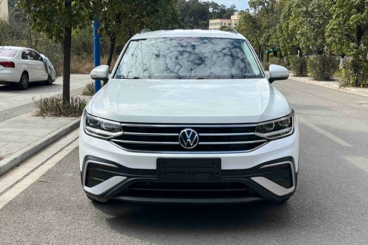 Used Volkswagen Tiguan L 2023 330TSI Automatic Two-Wheel Drive Comfort Edition Exterior 10