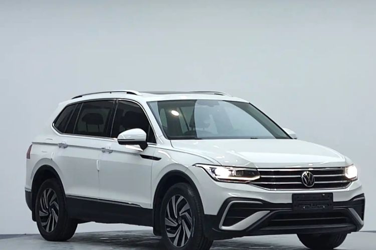 Used Volkswagen Tiguan L 2023 280TSI Automatic Two-Wheel Drive Trendy Innovation Limited Edition Exterior 2