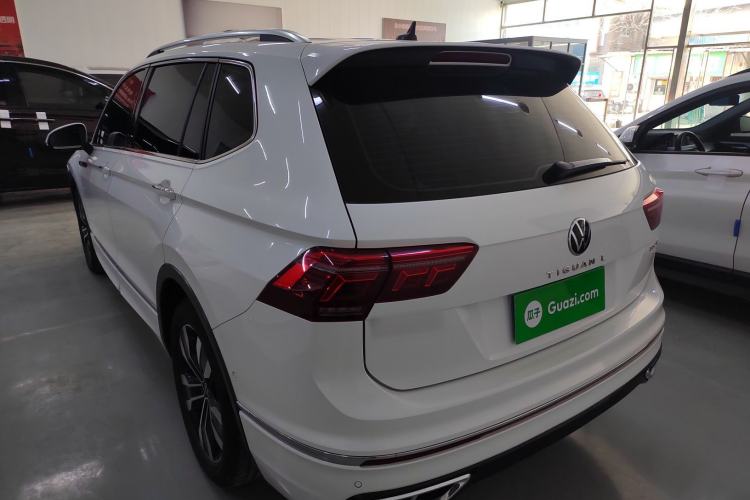 Used Volkswagen Tiguan L 2023 Restyled 330TSI Automatic Two-Wheel Drive R-Line Enhanced Comfort Version Exterior 2