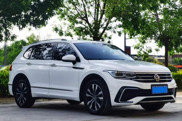 Used Volkswagen Tiguan L 2023 Restyled 330TSI Automatic Two-Wheel Drive R-Line Flagship Edition Exterior 2