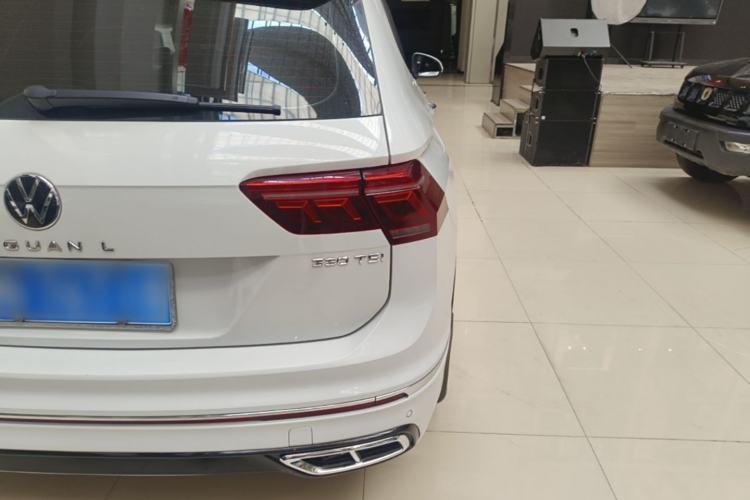 Used Volkswagen Tiguan L 2023 330TSI Automatic Two-Wheel Drive R-Line Flagship Edition Exterior 3