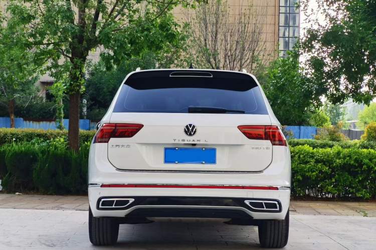 Used Volkswagen Tiguan L 2023 Restyled 330TSI Automatic Two-Wheel Drive R-Line Flagship Edition Exterior 3