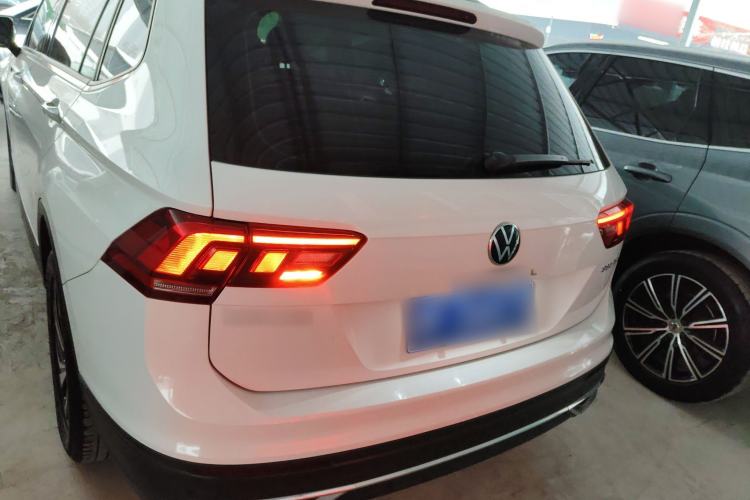 Used Volkswagen Tiguan L 2023 330TSI Automatic Two-Wheel Drive Comfort Edition Exterior 4