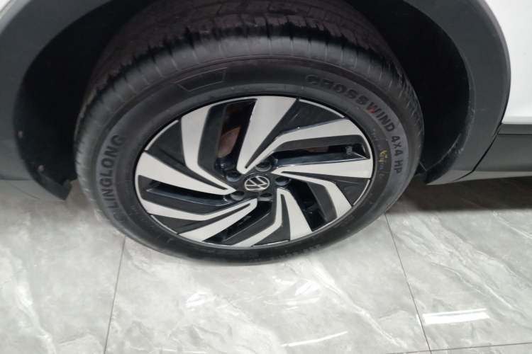 Used Volkswagen Tiguan L 2023 330TSI Automatic Two-Wheel Drive Comfort Edition Exterior 4