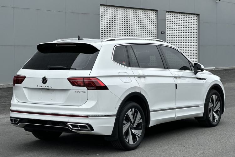 Used Volkswagen Tiguan L 2023 Restyled 330TSI Automatic Two-Wheel Drive R-Line Enhanced Comfort Version Exterior 5