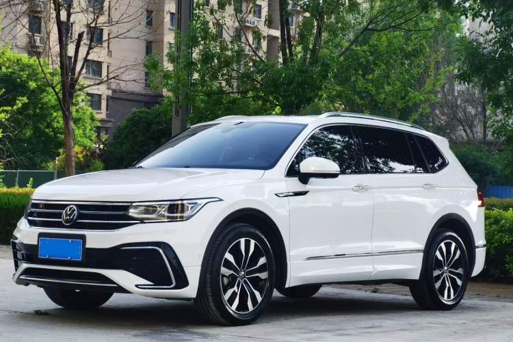 Used Volkswagen Tiguan L 2023 Restyled 330TSI Automatic Two-Wheel Drive R-Line Flagship Edition Exterior 5