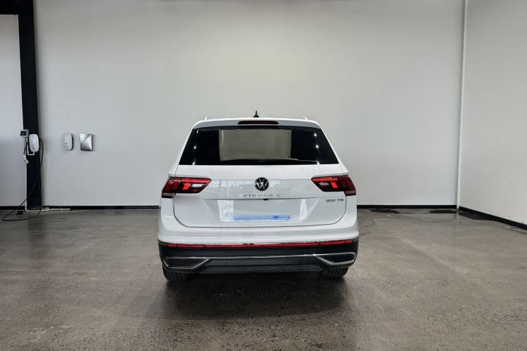 Used Volkswagen Tiguan L 2023 300TSI Automatic Two-Wheel Drive Smart Edition Exterior 6