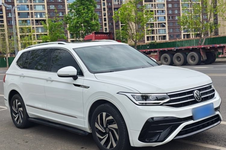 Used Volkswagen Tiguan L 2023 300TSI Automatic Two-Wheel Drive Smart Edition Exterior 6