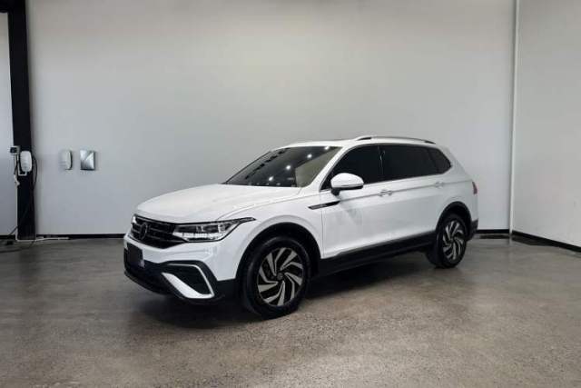 Used Volkswagen Tiguan L 2023 300TSI Automatic Two-Wheel Drive Smart Edition