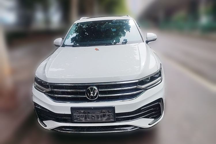 Used Volkswagen Tiguan L 2023 Facelifted 380TSI Automatic All-Wheel Drive R-Line Plus Version 7-Seater Front