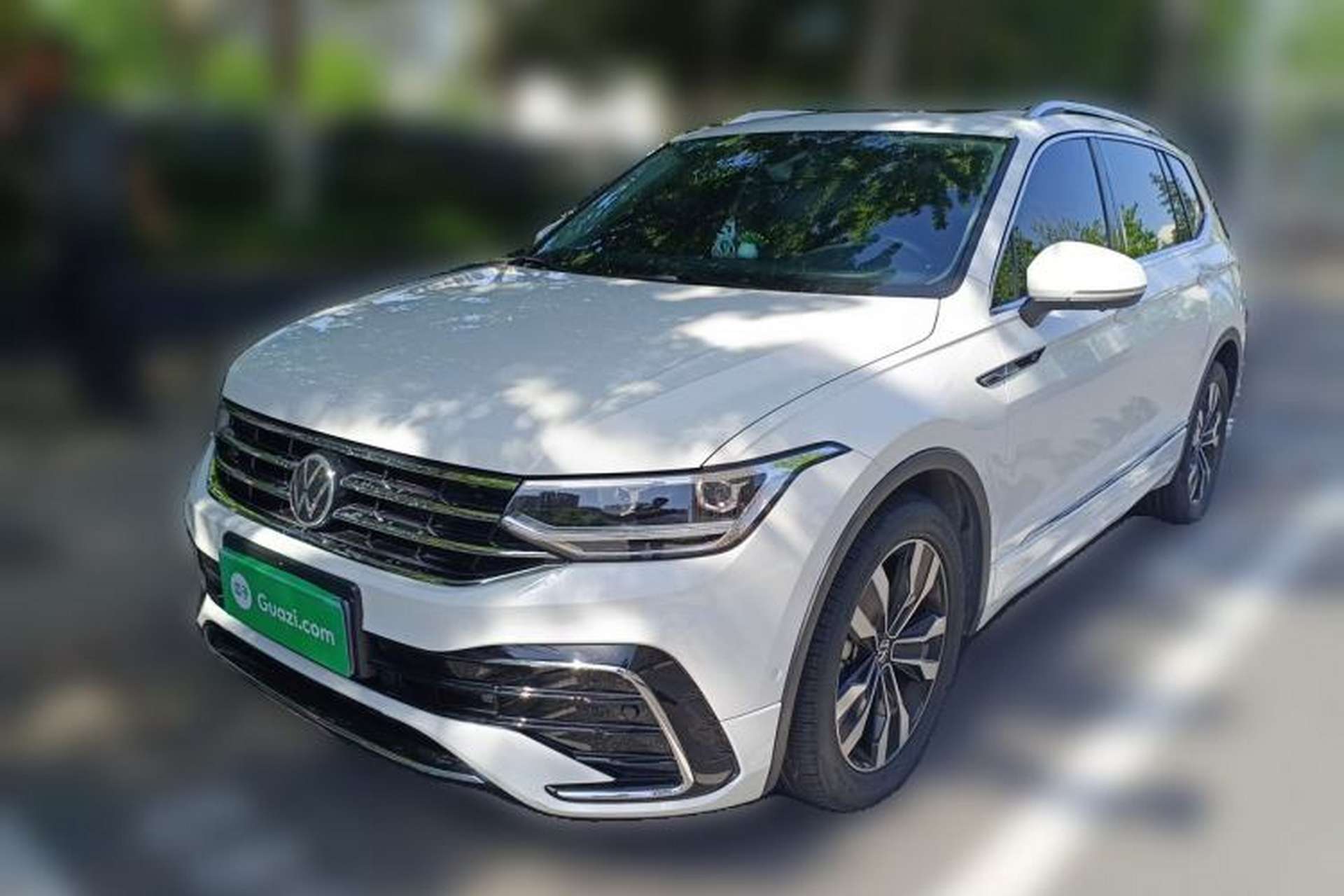 Used Volkswagen Tiguan L 2023 330TSI Automatic Two-Wheel Drive R-Line Enjoyment Edition Front Left 45 Deg