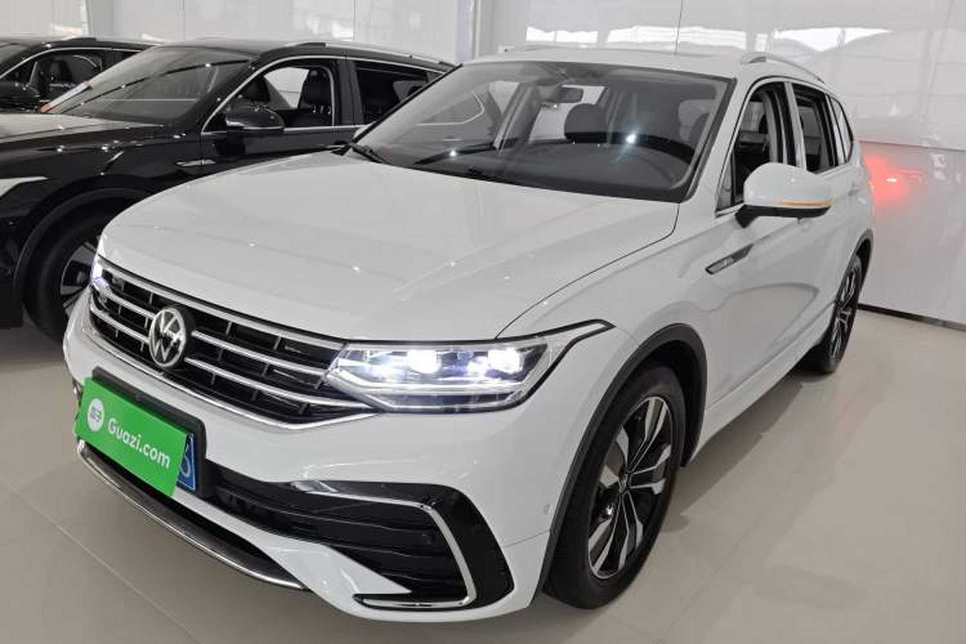 Used Volkswagen Tiguan L 2023 330TSI Automatic Two-Wheel Drive R-Line Enjoyment Edition Front Left 45 Deg