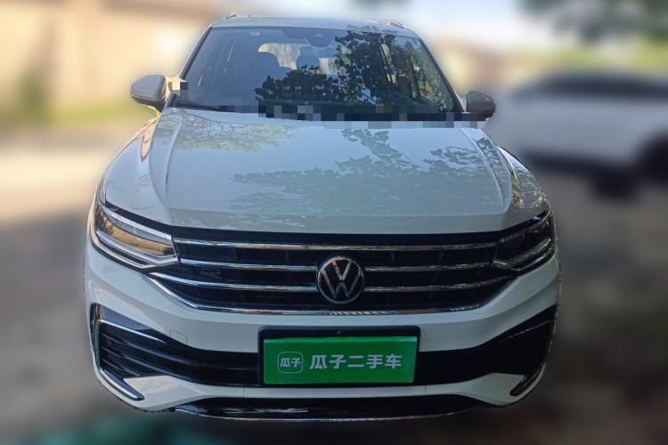Used Volkswagen Tiguan L 2023 380TSI Automatic All-Wheel Drive R-Line Enhanced 7-Seater Front