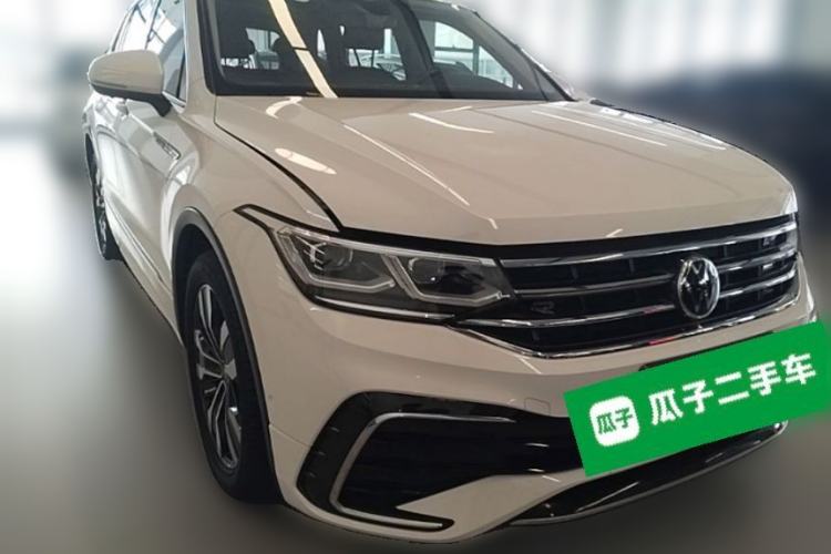 Used Volkswagen Tiguan L 2023 330TSI Automatic Two-Wheel Drive R-Line Enjoyment Edition Front Right 45 Deg