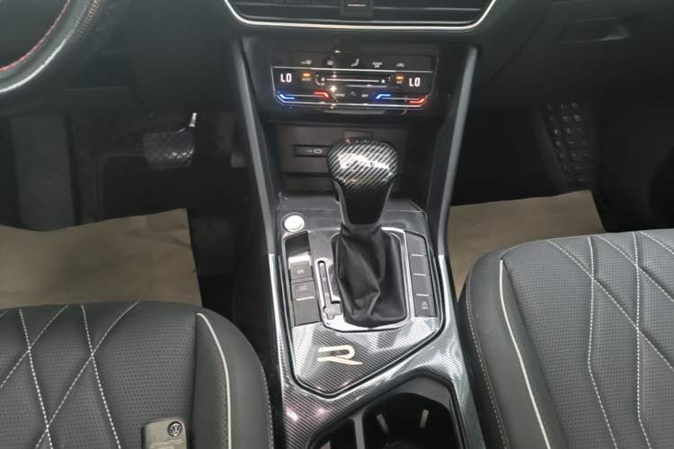 Used Volkswagen Tiguan L 2023 330TSI Automatic Two-Wheel Drive Smart Edition Gear Lever