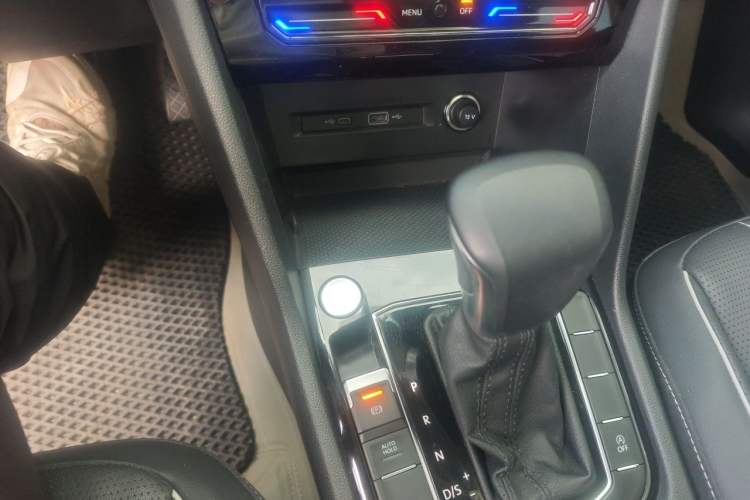 Used Volkswagen Tiguan L 2023 300TSI Automatic Two-Wheel Drive Smart Edition Gear Lever