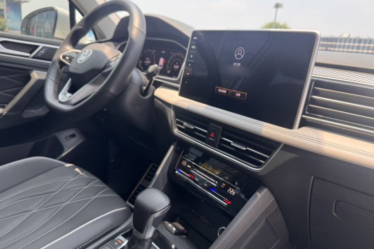 Used Volkswagen Tiguan L 2023 330TSI Automatic Two-Wheel Drive R-Line Enjoyment Edition Gear Lever
