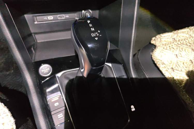 Used Volkswagen Tiguan L 2023 300TSI Automatic Two-Wheel Drive Smart Edition Gear Lever