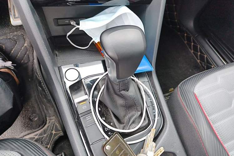Used Volkswagen Tiguan L 2023 330TSI Automatic Two-Wheel Drive R-Line Flagship Edition Gear Lever