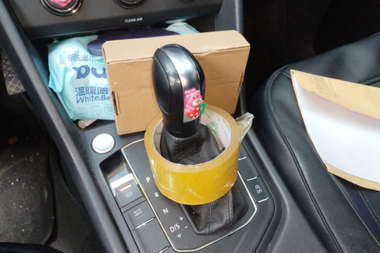 Used Volkswagen Tiguan L 2023 330TSI Automatic Two-Wheel Drive Comfort Edition Gear Lever