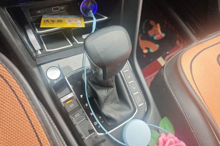 Used Volkswagen Tiguan L 2023 330TSI Automatic Two-Wheel Drive Smart Edition Gear Lever