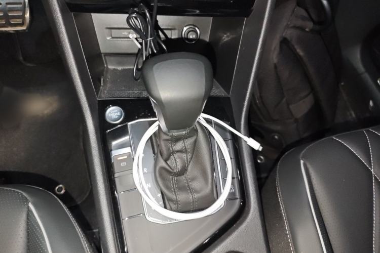 Used Volkswagen Tiguan L 2023 330TSI Automatic Two-Wheel Drive R-Line Enjoyment Edition Gear Lever