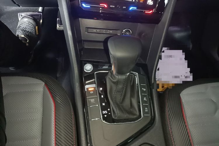 Used Volkswagen Tiguan L 2023 Restyled 330TSI Automatic Two-Wheel Drive R-Line Flagship Edition Gear Lever