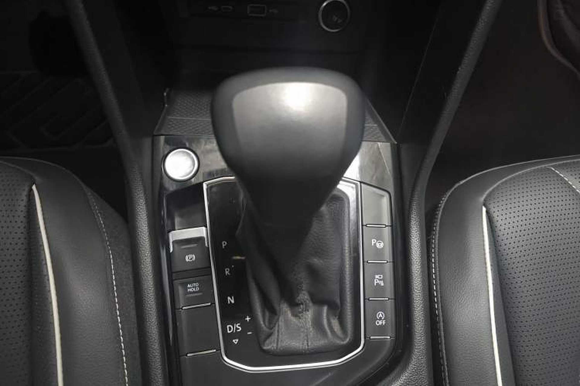 Used Volkswagen Tiguan L 2023 330TSI Automatic Two-Wheel Drive R-Line Enjoyment Edition Gear Lever