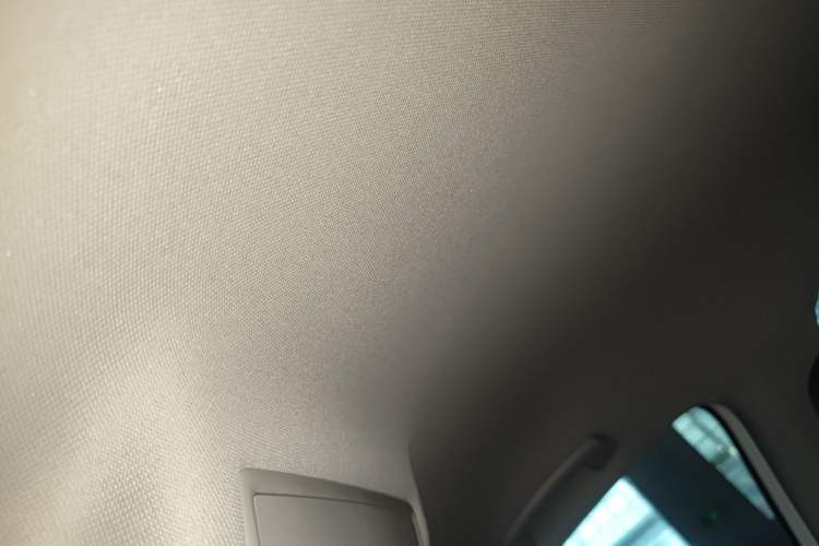 Used Volkswagen Tiguan L 2023 330TSI Automatic Two-Wheel Drive Comfort Edition Headliner