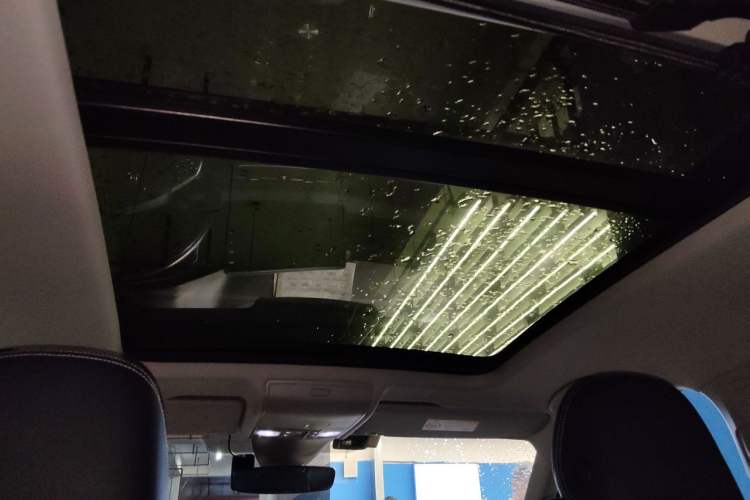 Used Volkswagen Tiguan L 2023 330TSI Automatic Two-Wheel Drive R-Line Enjoyment Edition Headliner