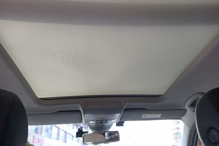 Used Volkswagen Tiguan L 2023 330TSI Automatic Two-Wheel Drive R-Line Flagship Edition Headliner
