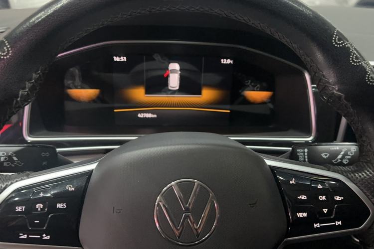 Used Volkswagen Tiguan L 2023 330TSI Automatic Two-Wheel Drive Comfort Edition Instrument Cluster