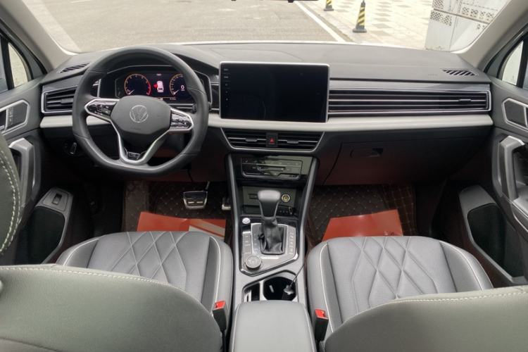 Used Volkswagen Tiguan L 2023 380TSI Automatic All-Wheel Drive R-Line Enhanced 7-Seater Interior 1
