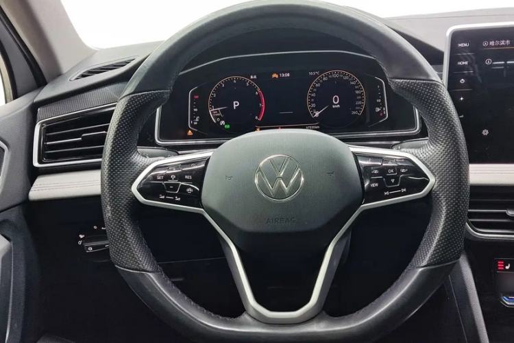 Used Volkswagen Tiguan L 2023 280TSI Automatic Two-Wheel Drive Trendy Innovation Limited Edition Interior 2
