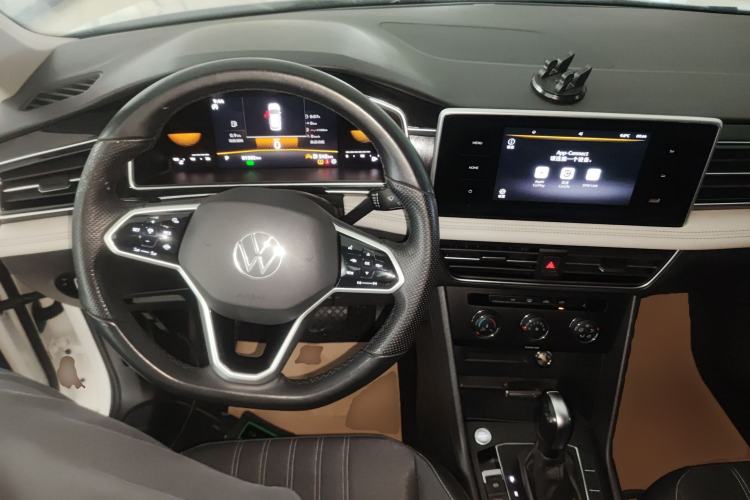 Used Volkswagen Tiguan L 2023 330TSI Automatic Two-Wheel Drive Comfort Edition Interior 2