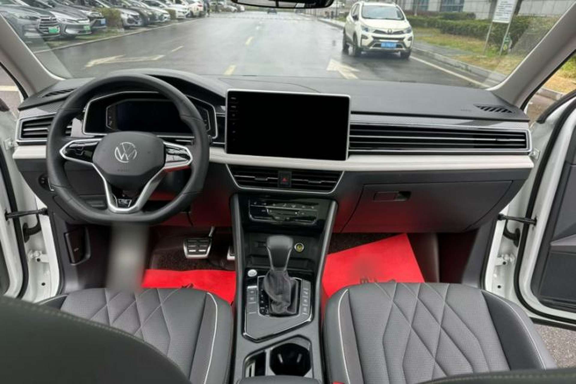 Used Volkswagen Tiguan L 2023 330TSI Automatic Two-Wheel Drive R-Line Enjoyment Edition Interior 2