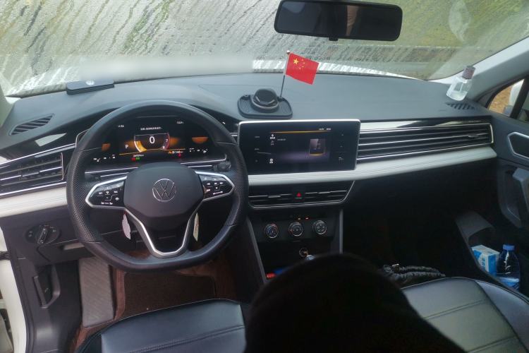 Used Volkswagen Tiguan L 2023 330TSI Automatic Two-Wheel Drive Comfort Edition Interior 2