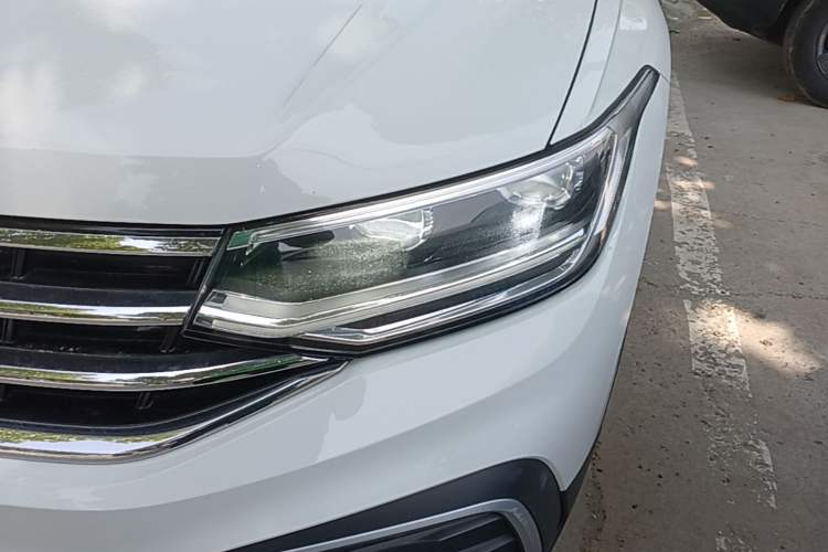 Used Volkswagen Tiguan L 2023 300TSI Automatic Two-Wheel Drive Smart Edition Left Front Headlight