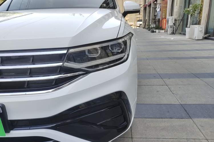 Used Volkswagen Tiguan L 2023 300TSI Automatic Two-Wheel Drive Smart Edition Left Front Headlight
