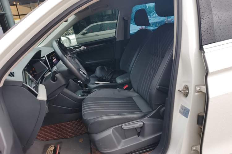 Used Volkswagen Tiguan L 2023 330TSI Automatic Two-Wheel Drive Comfort Edition Left Front Seat