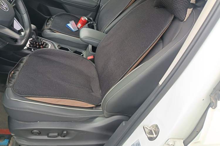 Used Volkswagen Tiguan L 2023 Revised Version 330TSI Automatic Two-Wheel Drive Smart Enjoyment Edition Left Front Seat