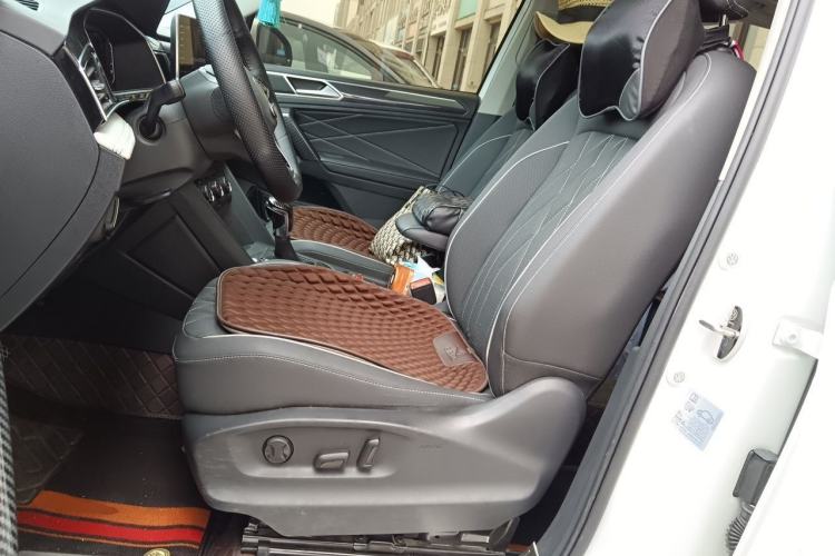 Used Volkswagen Tiguan L 2023 280TSI Automatic Two-Wheel Drive Trendy Innovation Limited Edition Left Front Seat