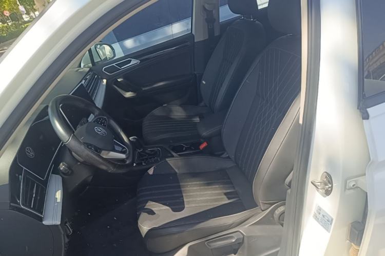 Used Volkswagen Tiguan L 2023 330TSI Automatic Two-Wheel Drive Comfort Edition Left Front Seat