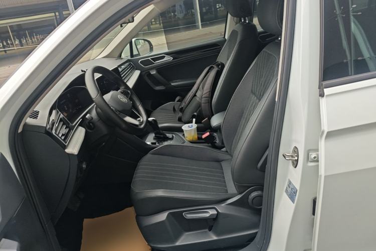 Used Volkswagen Tiguan L 2023 330TSI Automatic Two-Wheel Drive Comfort Edition Left Front Seat