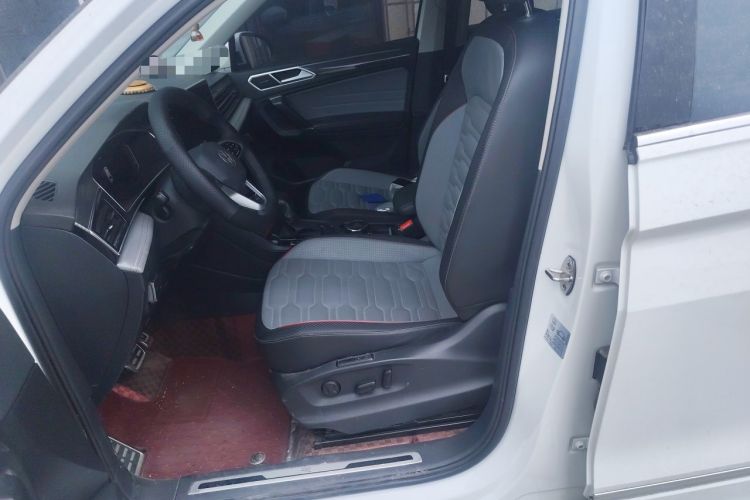 Used Volkswagen Tiguan L 2023 330TSI Automatic Two-Wheel Drive R-Line Flagship Edition Left Front Seat