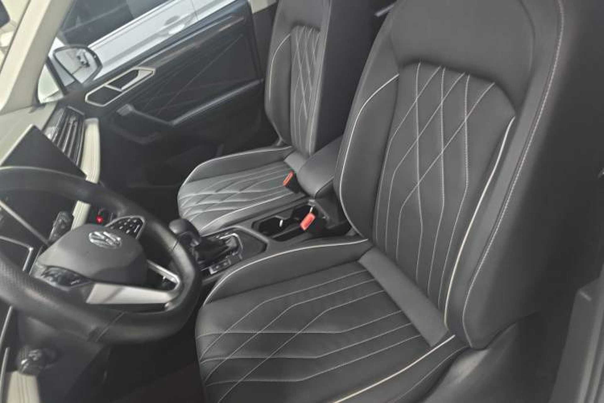 Used Volkswagen Tiguan L 2023 330TSI Automatic Two-Wheel Drive R-Line Enjoyment Edition Left Front Seat