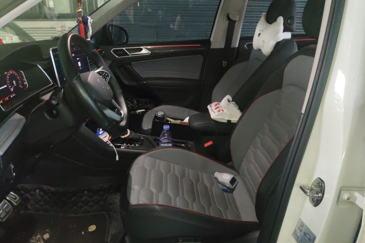 Used Volkswagen Tiguan L 2023 330TSI Automatic Two-Wheel Drive R-Line Flagship Edition Left Front Seat