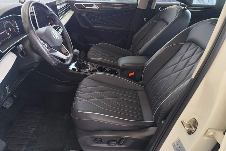 Used Volkswagen Tiguan L 2023 300TSI Automatic Two-Wheel Drive Smart Edition Left Front Seat